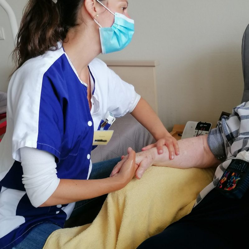 massage personne âgée massage personnes âgées